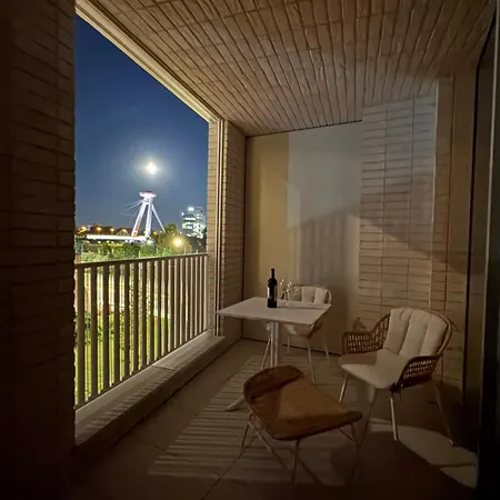 Royal Under The Castle With Ufo View & Free Private Parking 아파트 *